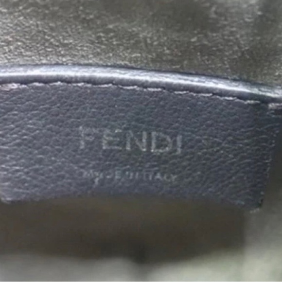 FENDI VITELLO LIBERTY PEARL F IS FENDI MINI MON TRESOR BUCKET BAG BLACK - Picture 5 of 9